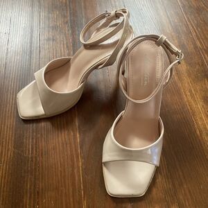 Pre-Owned Mostrin Tan Size 36 Beige Heels Ankle Straps 3.5" heels 5.5 US